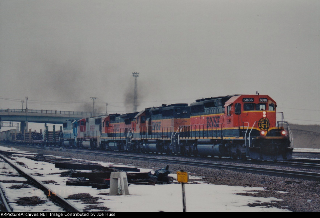 BNSF 6836 East